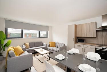 1 bed studio, Hollis Croft, Devonshire Green, Sheffield, S14RR - Image 1